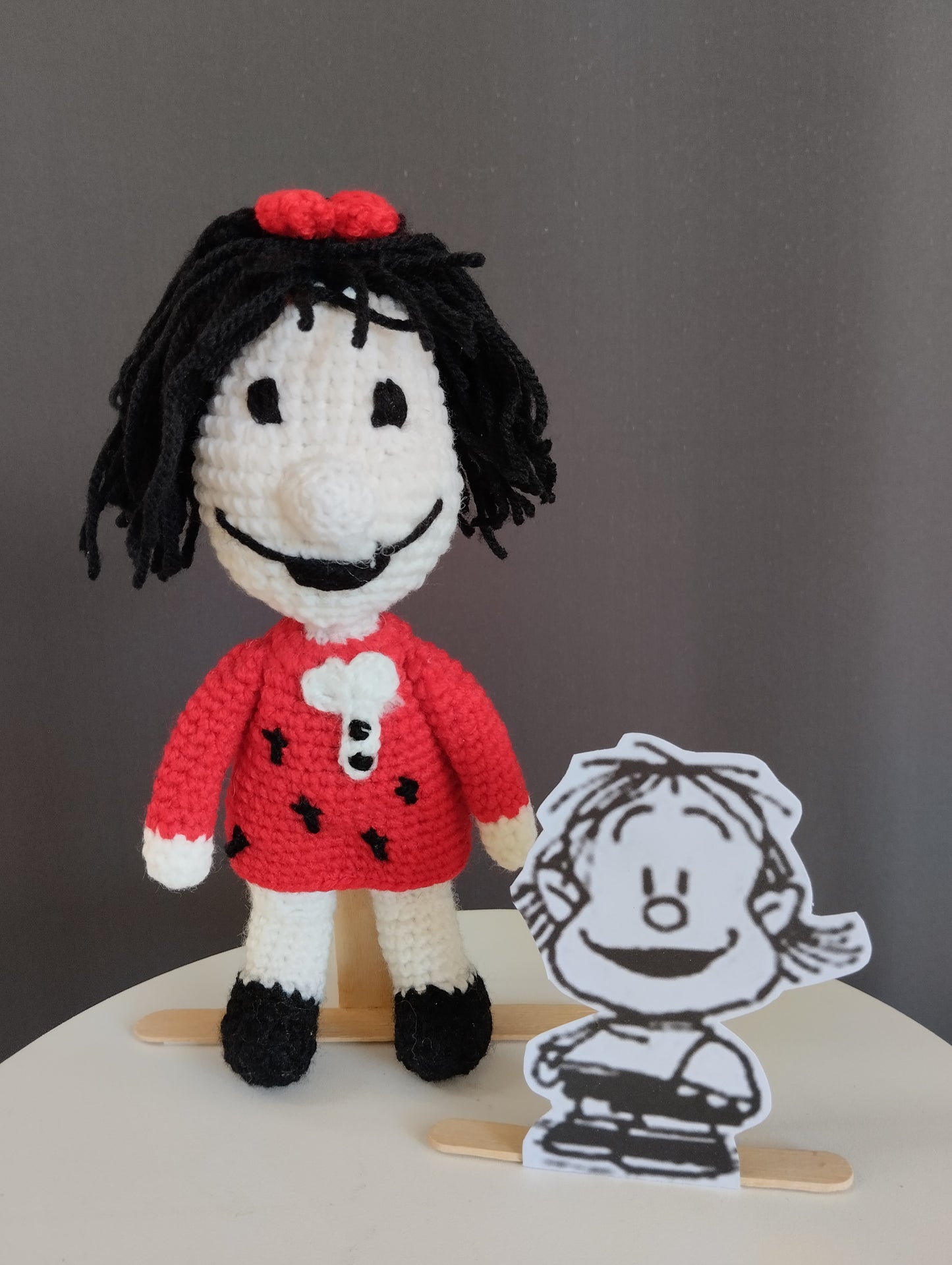 Amigurumi de personaje Mafalda